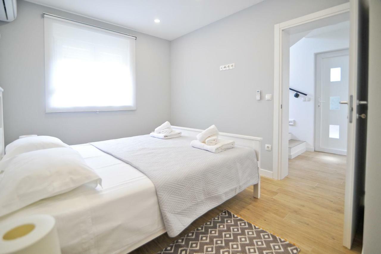 Modern Vitrenjak Apartamento