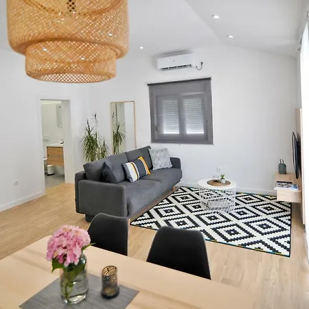 Modern Apartment Vitrenjak Zara Esterno foto