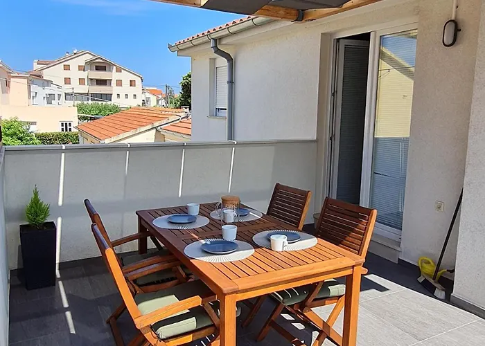 Modern Apartment Vitrenjak