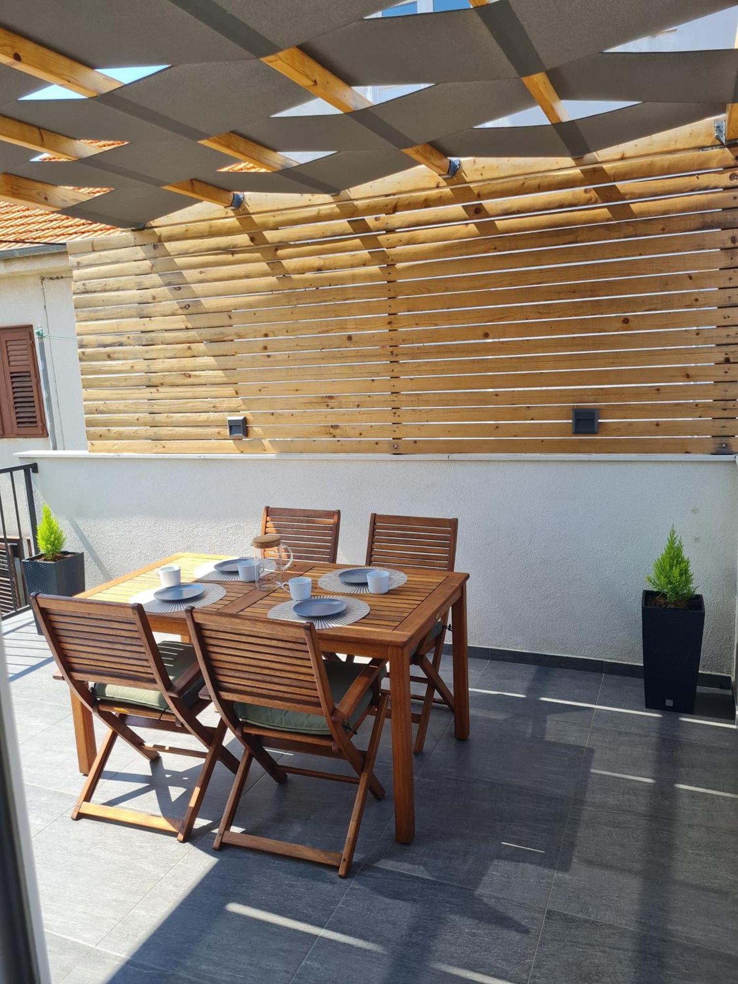 Apartment Modern Vitrenjak *